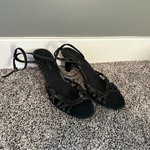 AEROSOLES Basket Weave Heels Black